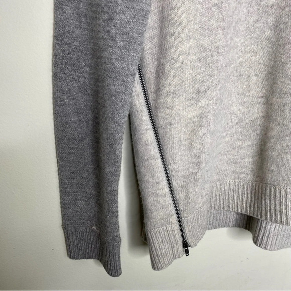 J. Crew Gray Colorblock Wool Side Zip Crewneck Sweater Size Small - Picture 8 of 10